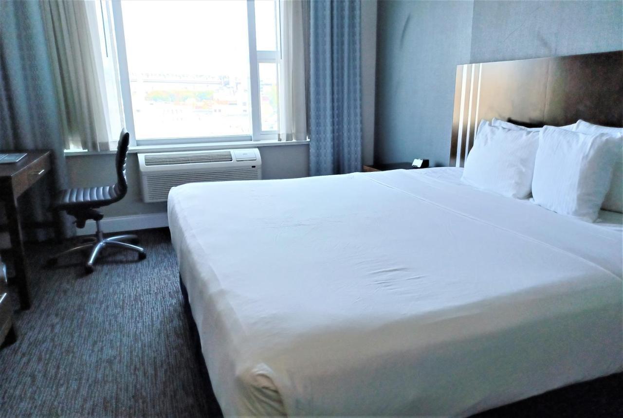 Hotel Wyndham Garden Long Island City Nowy Jork Zewnętrze zdjęcie